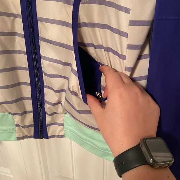 lululemon Track Attack Jacket - Picture 2 of 4